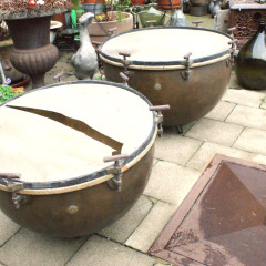 Antique Barok Charles MAHILLON Timpani set of 2 (67 cm and 76 cm),