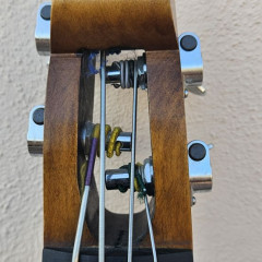 electric double bass Alter Ego made in Rome 2011 by Alexander Hohenegger, 