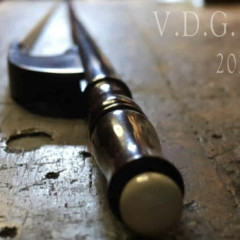 Lost/Stolen viola da gamba bow between Budapest and Salzburg (3 Oct 2025). Maker: Cotelles.,